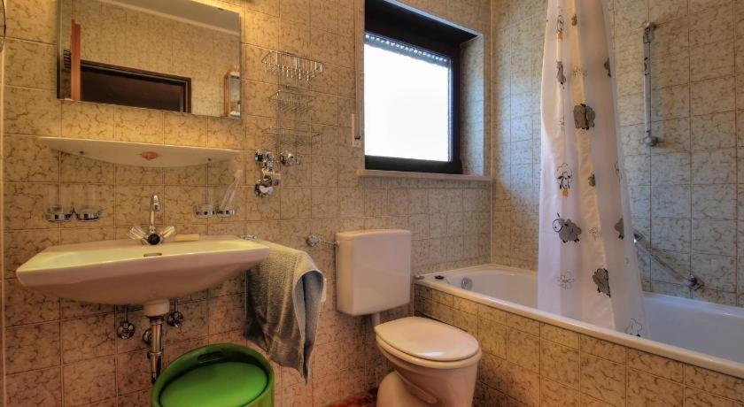 Bergdiamant Apartment Гармиш-Партенкирхен Екстериор снимка